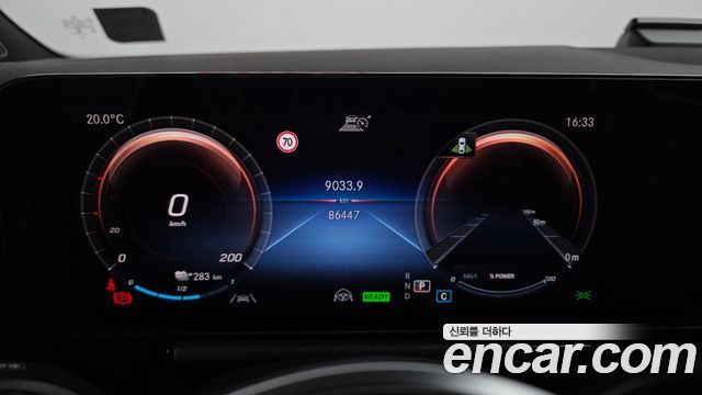 Mercedes-Benz EQA 2021 — photo 8