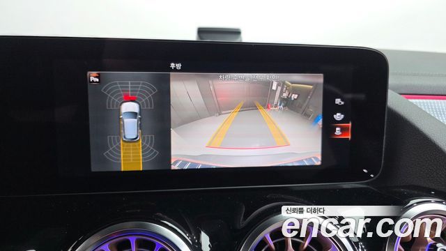 Mercedes-Benz EQA 2021 — photo 15