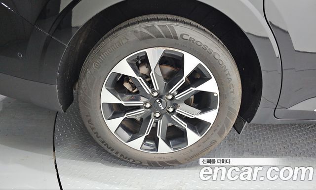 Kia Canival 2023 — photo 5