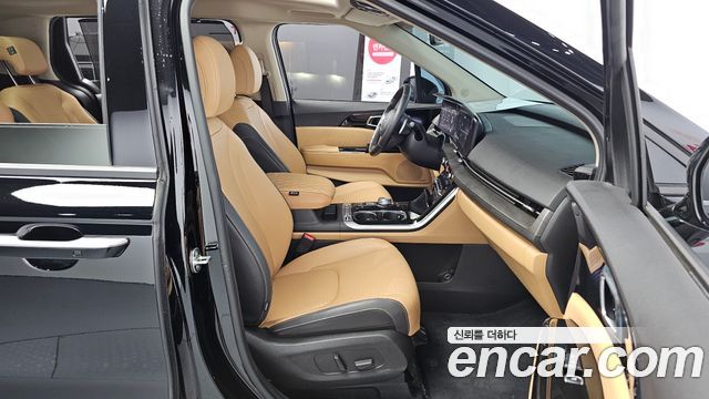 Kia Canival 2023 — photo 13