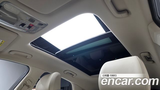 Genesis GV70 2023 — photo 21