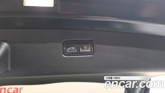 Genesis GV70 2023 — photo 22