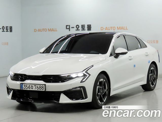 Kia K5 2025 — photo 1