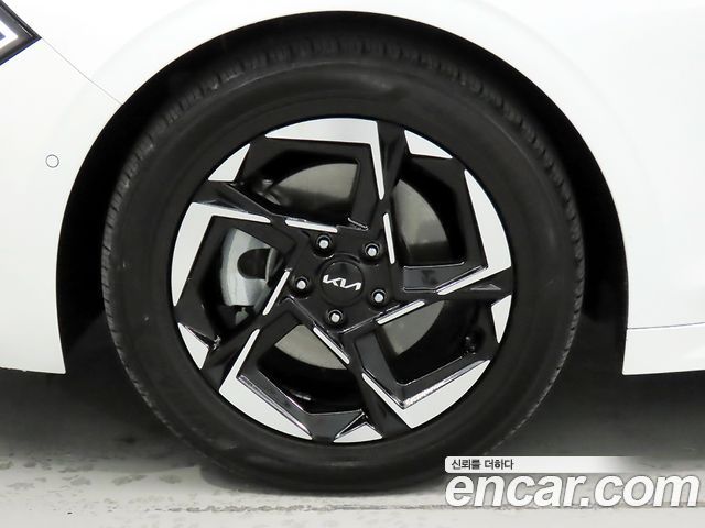 Kia K5 2025 — photo 20