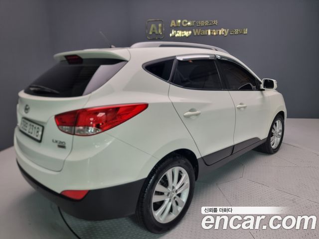 Hyundai Tucson 2011 — photo 2
