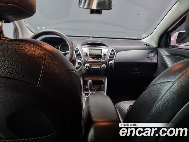 Hyundai Tucson 2011 — photo 7