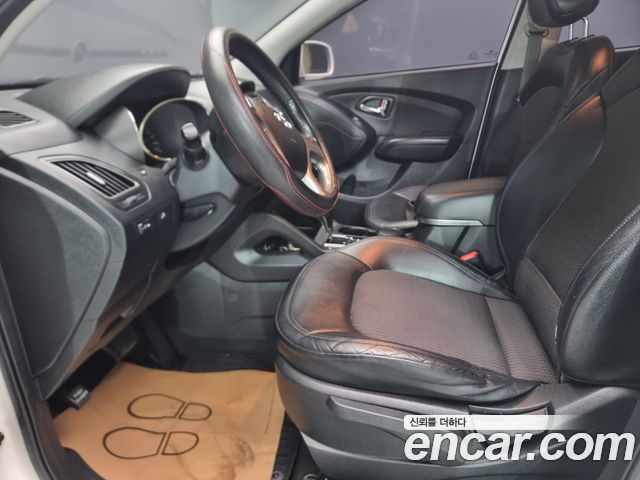 Hyundai Tucson 2011 — photo 10