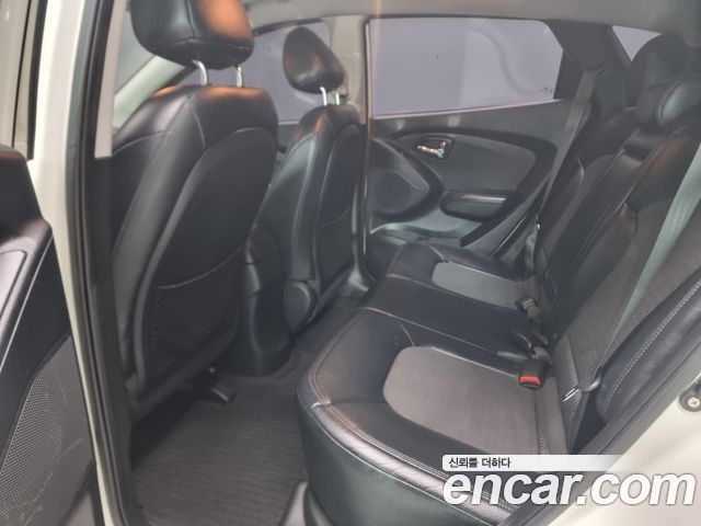 Hyundai Tucson 2011 — photo 18