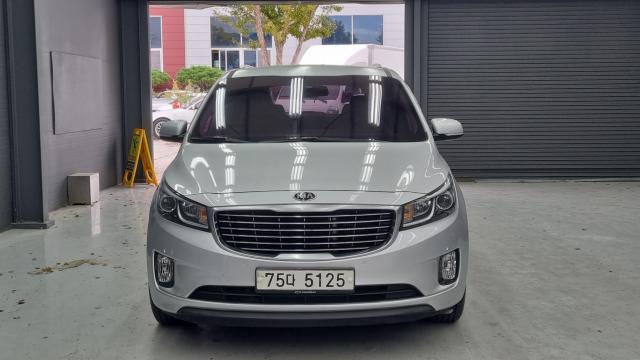 Kia Canival 2015 — photo 3