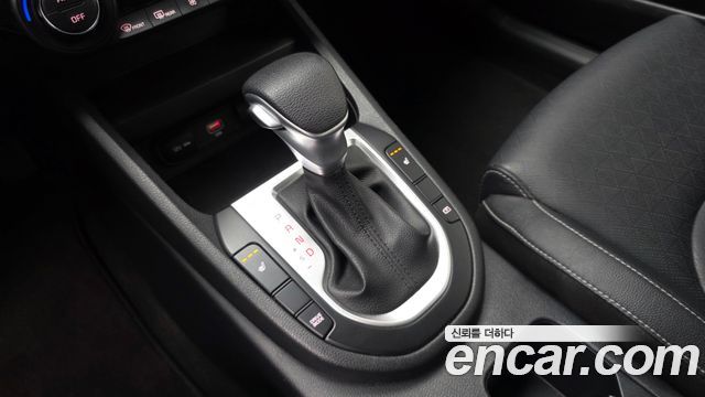 Kia K3 2023 — photo 9