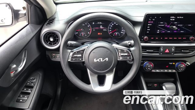 Kia K3 2023 — photo 13