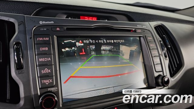 Kia Sportage 2016 — photo 17