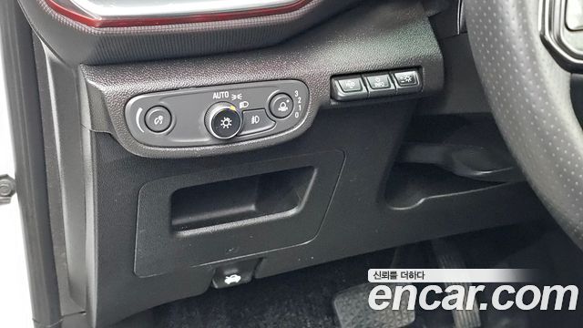 Chevrolet Korea Trailblazer 2021 — photo 12