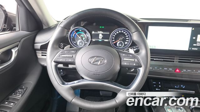 Hyundai Grandeur 2022 — photo 14