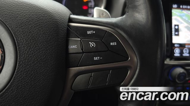 Jeep Cherokee 2019 — photo 24