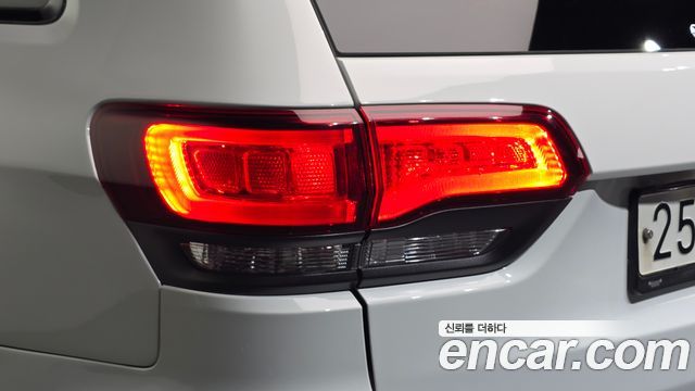 Jeep Cherokee 2019 — photo 9