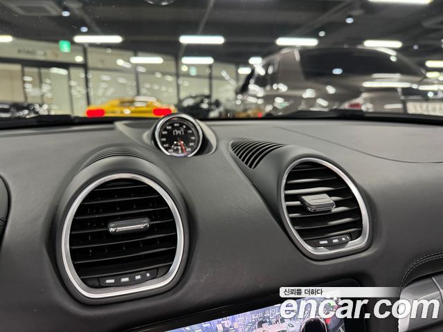Porsche 718 2019 — photo 10