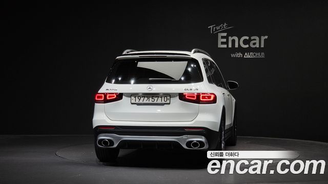 Mercedes-Benz GLB-Class 2023 — photo 4