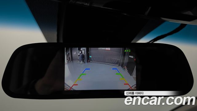 Hyundai Staria 2025 — photo 19