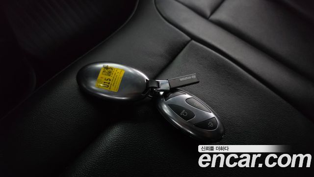 Hyundai Staria 2025 — photo 20