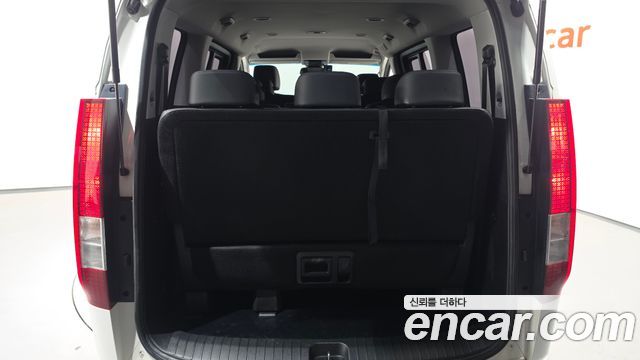 Hyundai Staria 2025 — photo 23