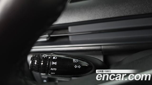 Hyundai Staria 2025 — photo 26