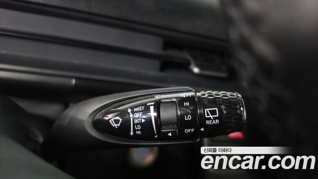 Hyundai Staria 2025 — photo 29