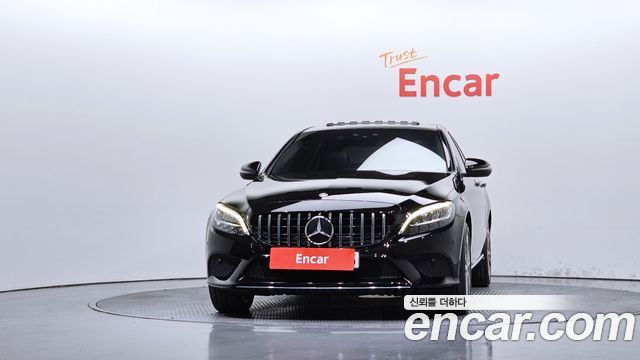 Mercedes-Benz C-Class 2020 — photo 3
