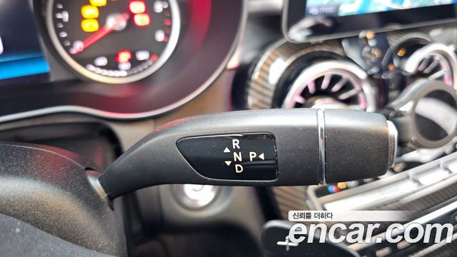 Mercedes-Benz C-Class 2020 — photo 12