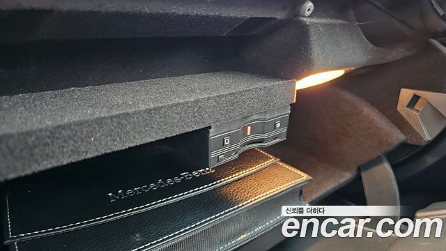Mercedes-Benz C-Class 2020 — photo 31