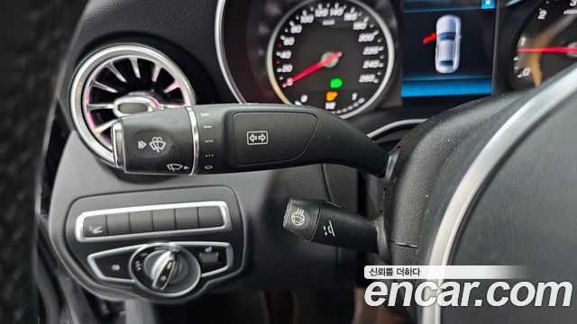 Mercedes-Benz C-Class 2020 — photo 34