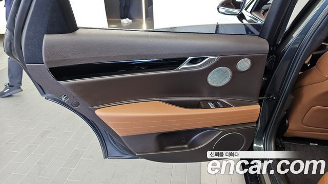 Genesis G80 2021 — photo 15