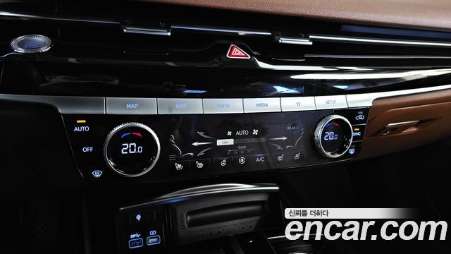 Genesis G80 2021 — photo 36