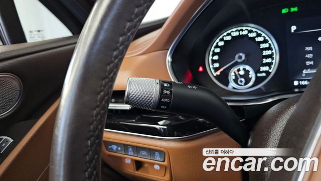 Genesis G80 2021 — photo 37