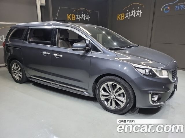 Kia Canival 2018 — photo 2