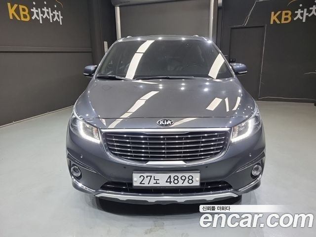 Kia Canival 2018 — photo 3