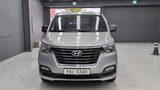 Hyundai Starex 2018 — photo 3