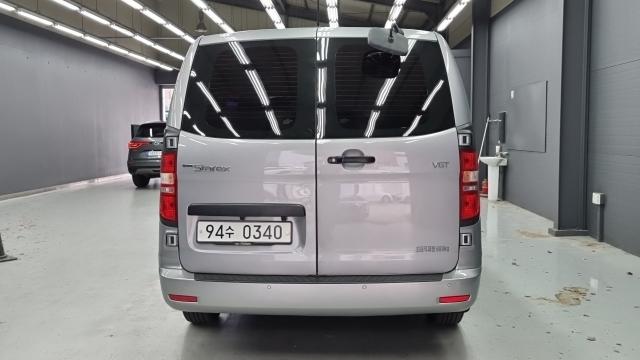 Hyundai Starex 2018 — photo 4