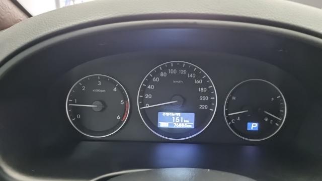 Hyundai Starex 2018 — photo 16