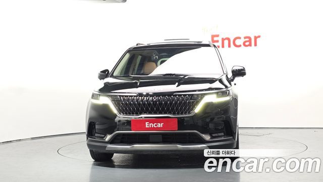 Kia Canival 2023 — photo 3
