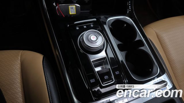 Kia Canival 2023 — photo 12