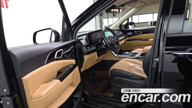 Kia Canival 2023 — photo 13
