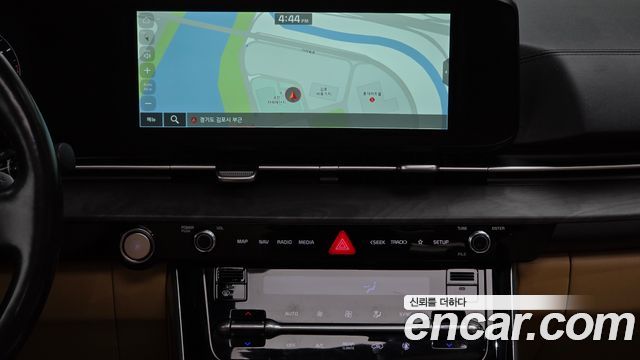 Kia Canival 2023 — photo 20