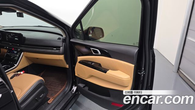Kia Canival 2023 — photo 15