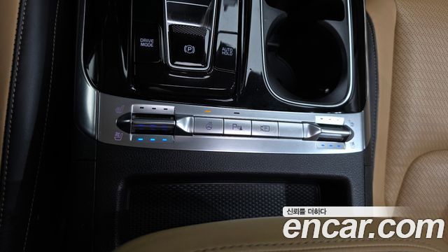 Kia Canival 2023 — photo 31