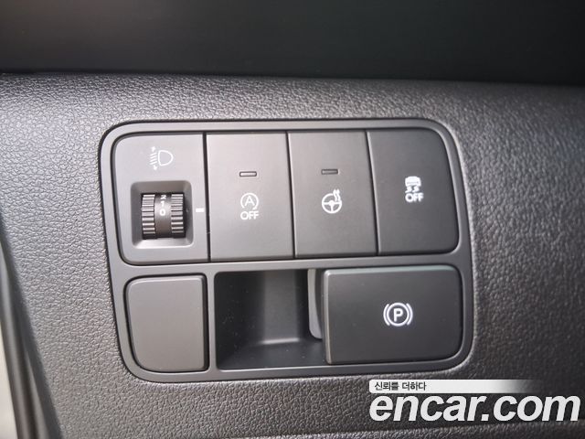 Hyundai Staria 2022 — photo 9