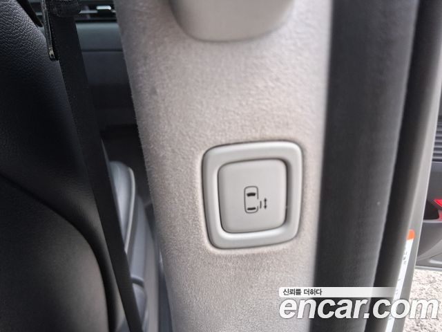 Hyundai Staria 2022 — photo 14