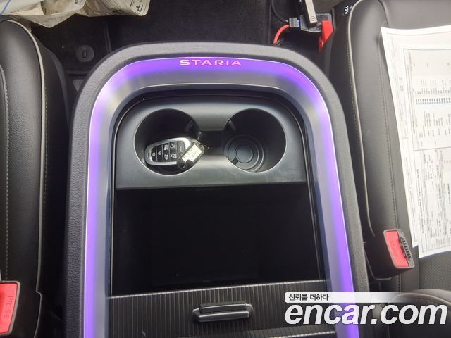 Hyundai Staria 2022 — photo 18