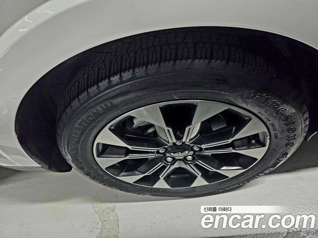Kia Canival 2023 — photo 5