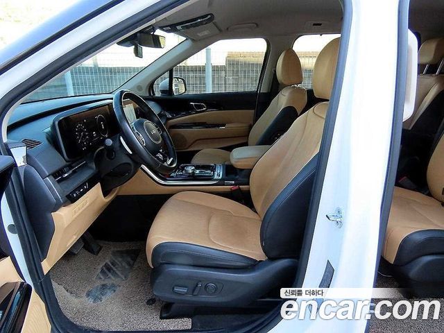 Kia Canival 2023 — photo 7